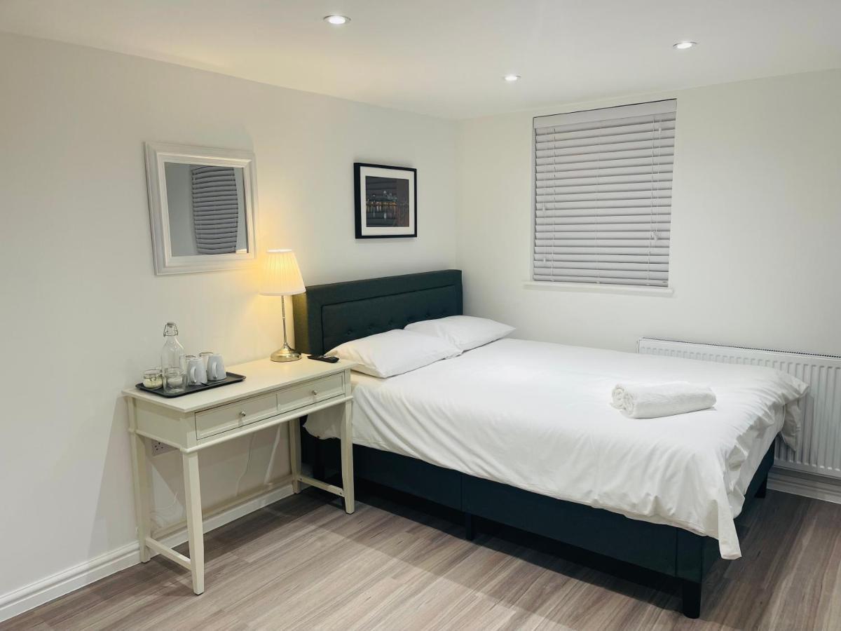 Riverside Premium En Suite Double Room E14 Лондон Екстер'єр фото